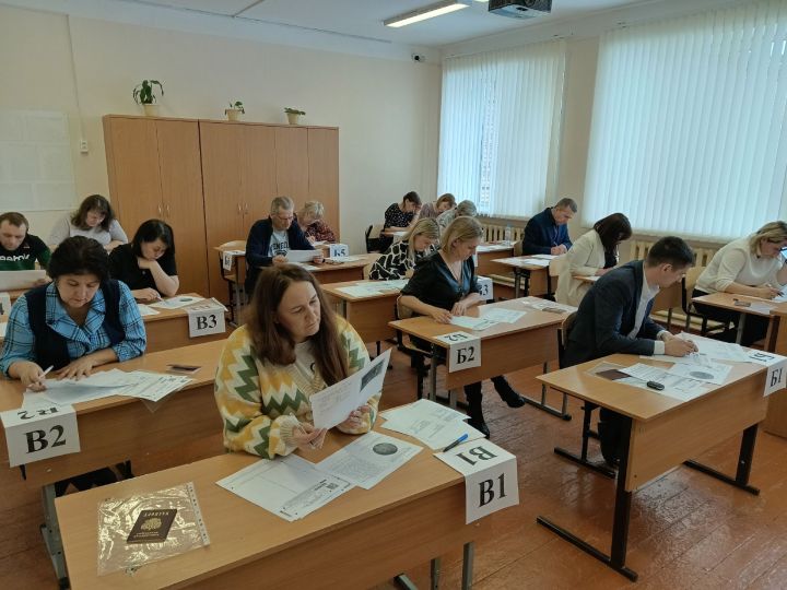 Родители алексеевских школьников приняли участие во Всероссийской акции «Сдаем вместе. День сдачи ЕГЭ родителями»