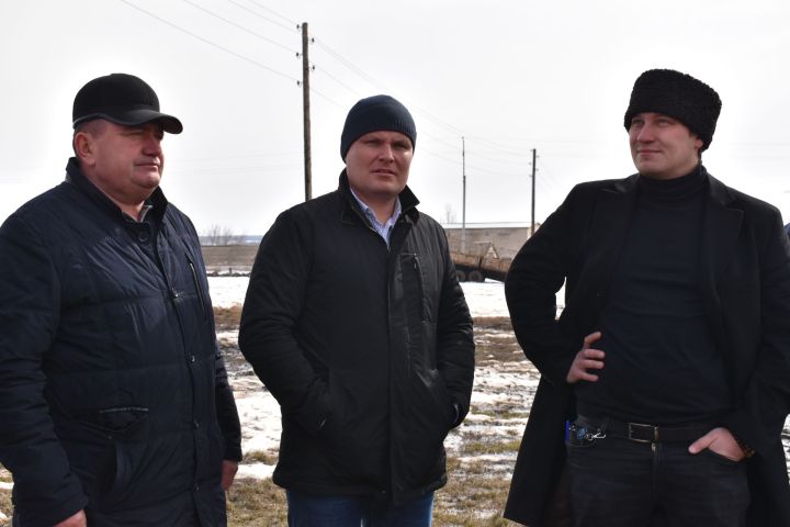 Заместитель министра сельского хозяйства и продовольствия РТ Рустем Гайнуллов принял участие в смотре-конкурсе по подготовке к весенне-полевым работам