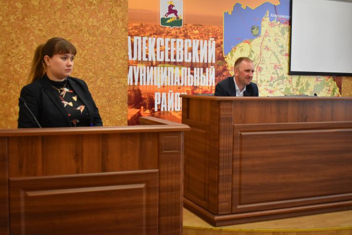 В Алексеевском районе состоялось очередное заседание административной комиссии