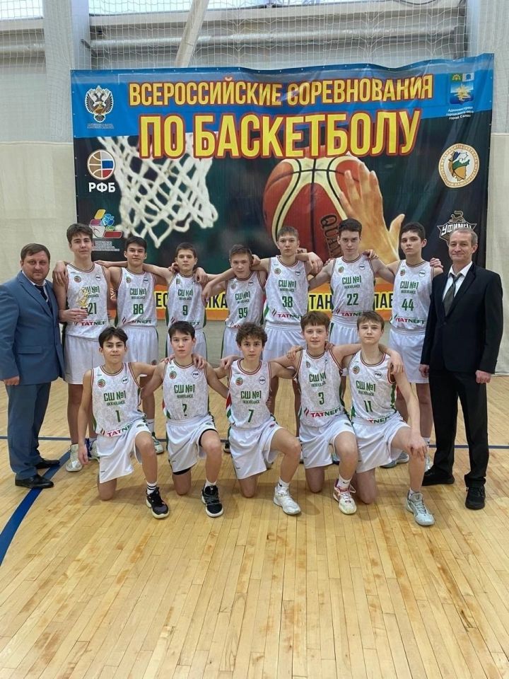 Баскетболист из Алексеевского района принял участие в турнире по баскетболу