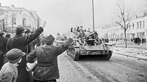 80 лет назад была освобождена столица Польши город Варшава
