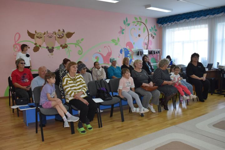 Семейные команды проверили знания ПДД в Алексеевском