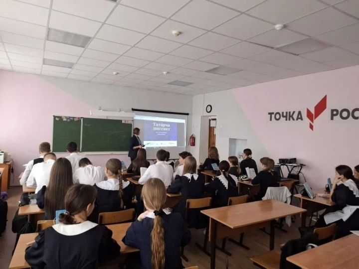 Ученики и учителя Алексеевского района написали «Татарча диктант – 2025»