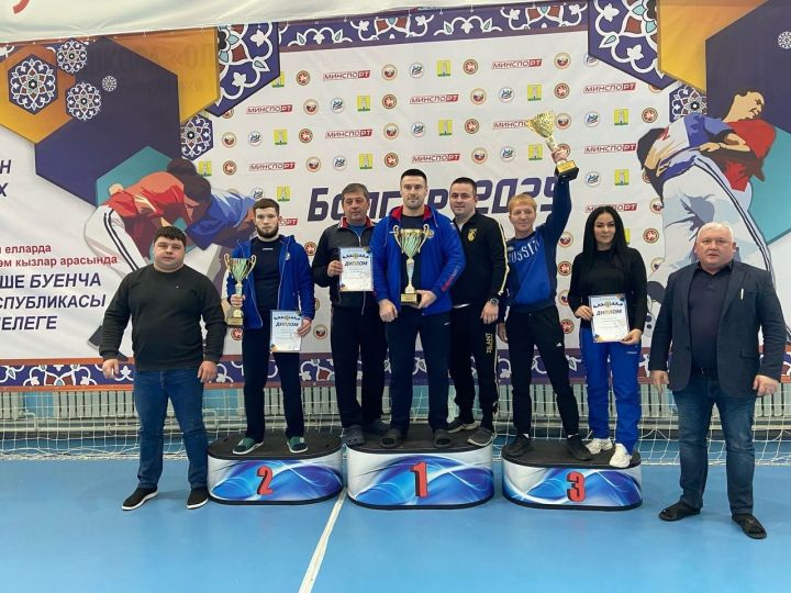 Алексеевские борцы заняли достойные места в турнире первенства