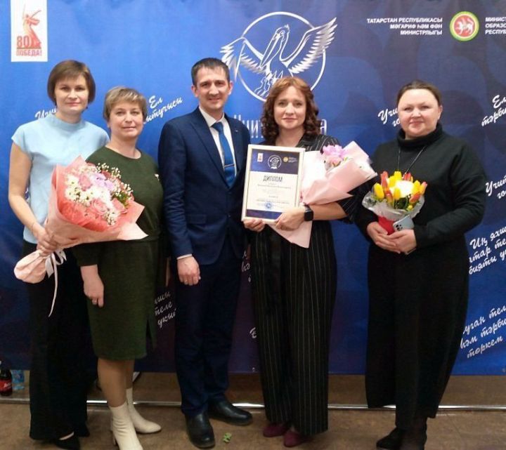 Педагог детсада «Пчёлка» вошла в число лучших воспитателей республики