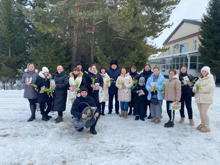 Будущим мамам Алексеевского напомнили о правилах безопасности на дорогах перед 8 Марта
