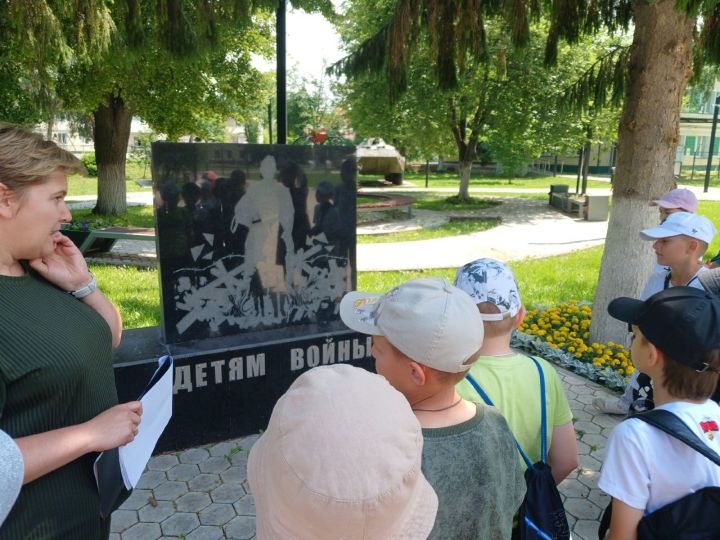 Алексеевские школьники приняли участие в акции «Свеча памяти»