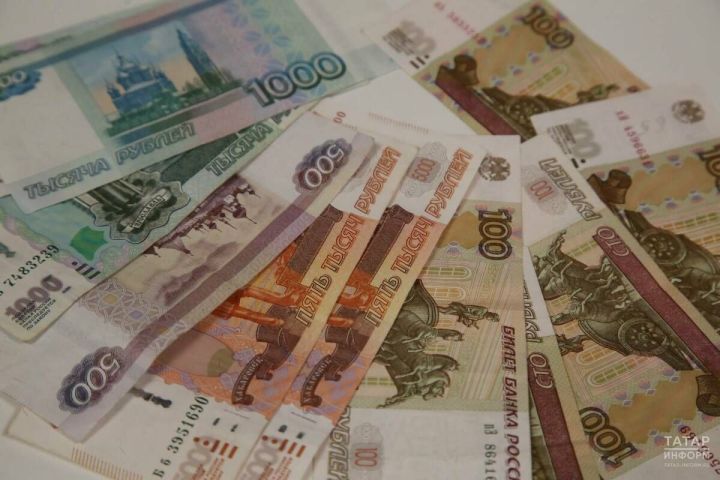 Кто получит повышенную зарплату в Татарстане?