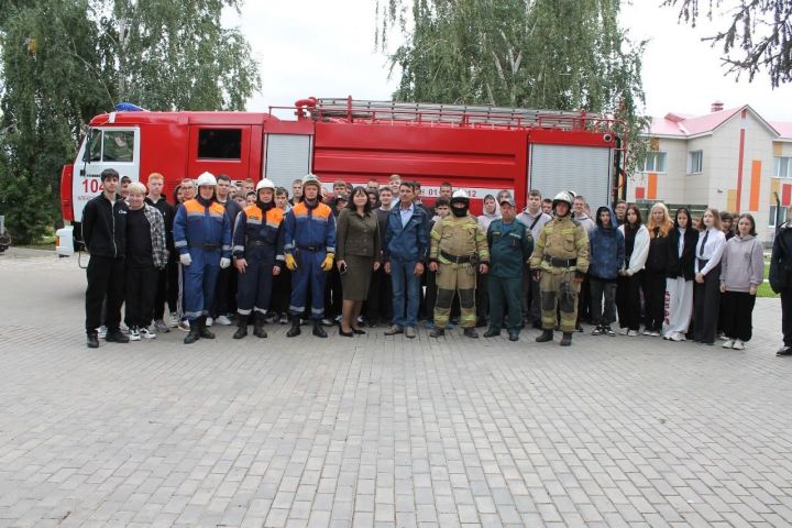 Студенты аграрного колледжа попробовали себя в роли спасателей