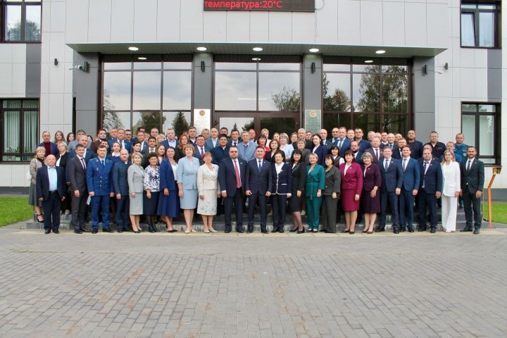 Сергей Демидов переизбран главой Алексеевского района