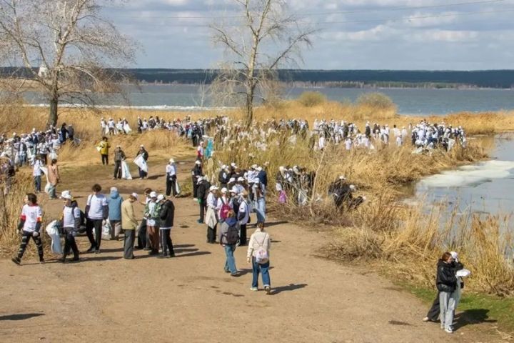 Татарстанцы вышли на субботники в поддержку нацпроекта «Экологическое благополучие»
