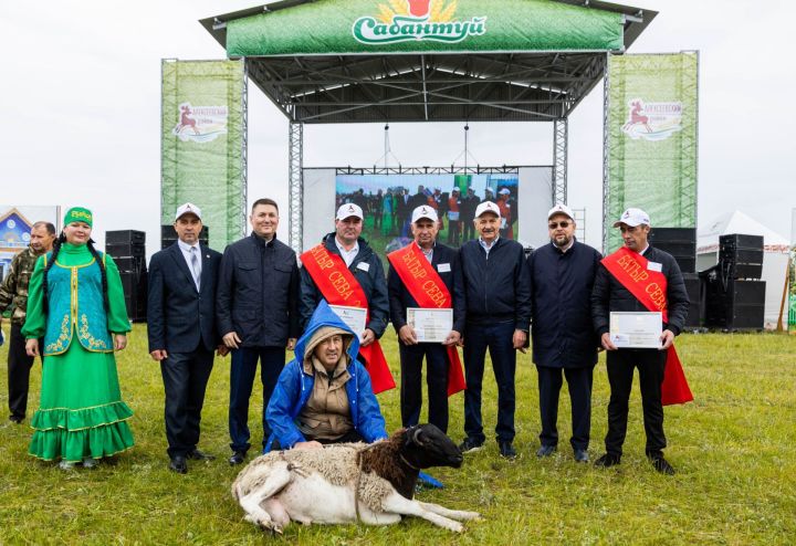 Алексеевск районы Сабантуе меңләгән кунакны җыйды