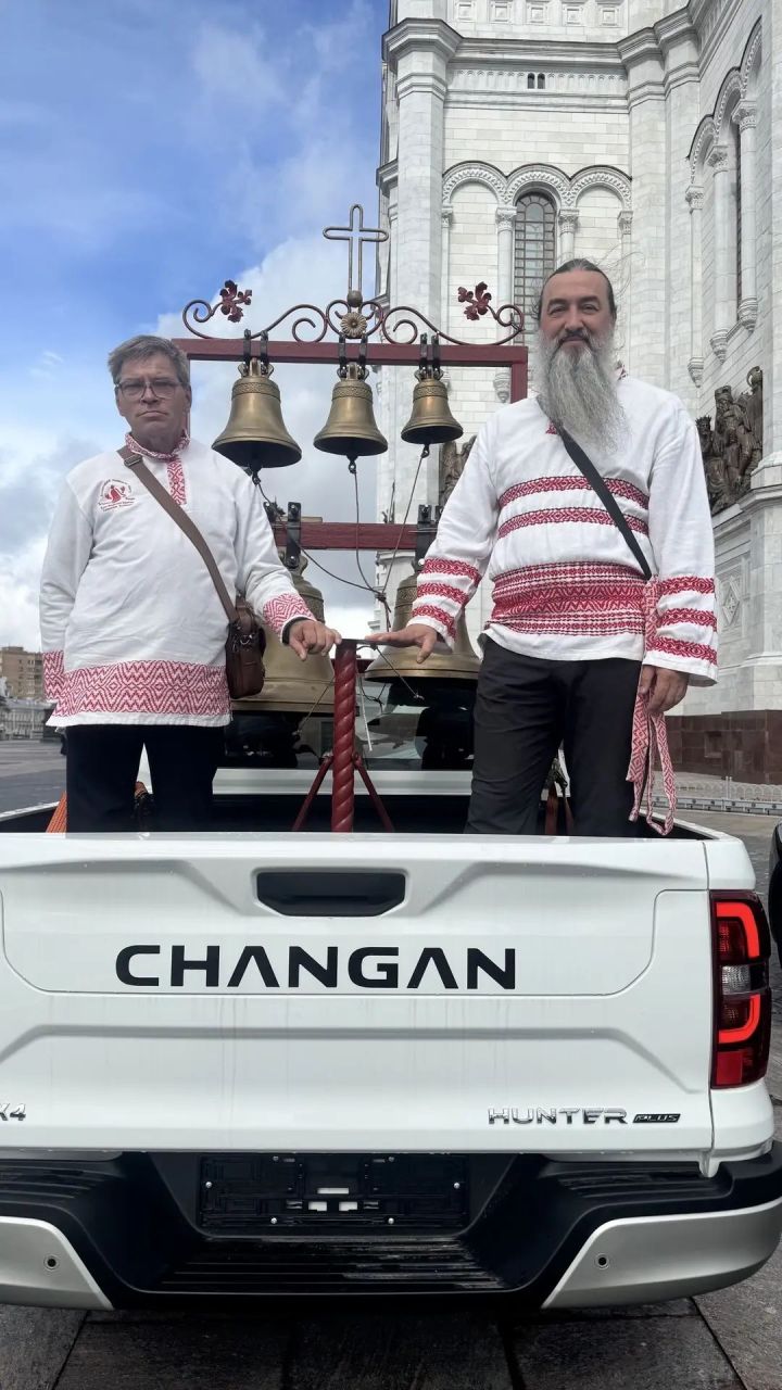 Алексеевская звонница сопроводила Патриарший крестный ход в Москве