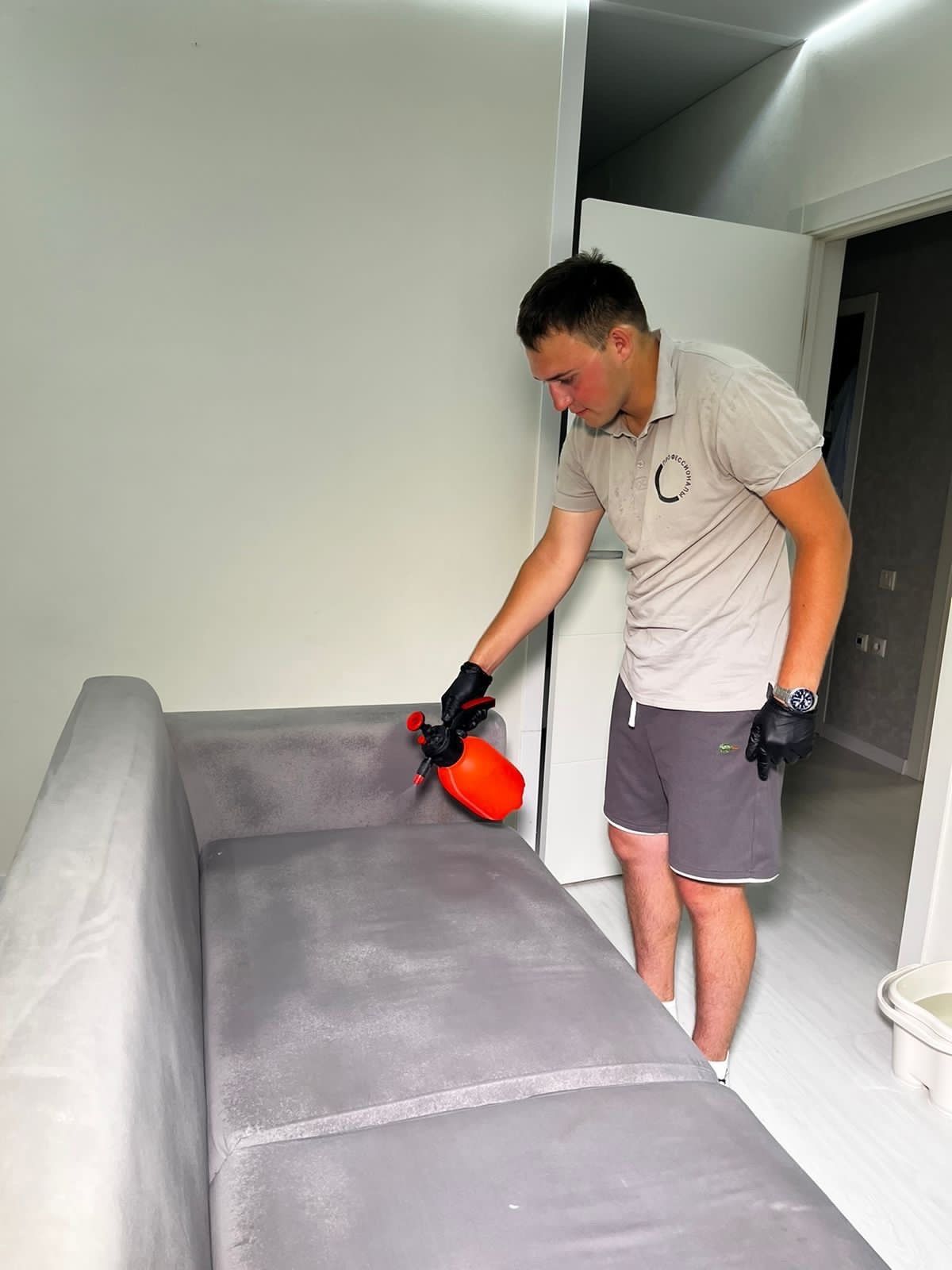 Выездная химчистка мягкой мебели