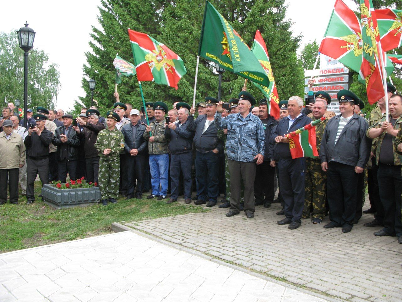 В день столетия пограничной службы в Алексеевском открыли памятник пограничникам