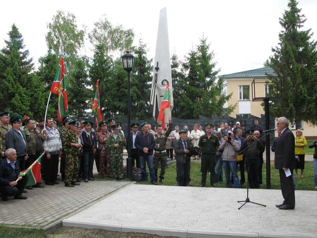 В день столетия пограничной службы в Алексеевском открыли памятник пограничникам