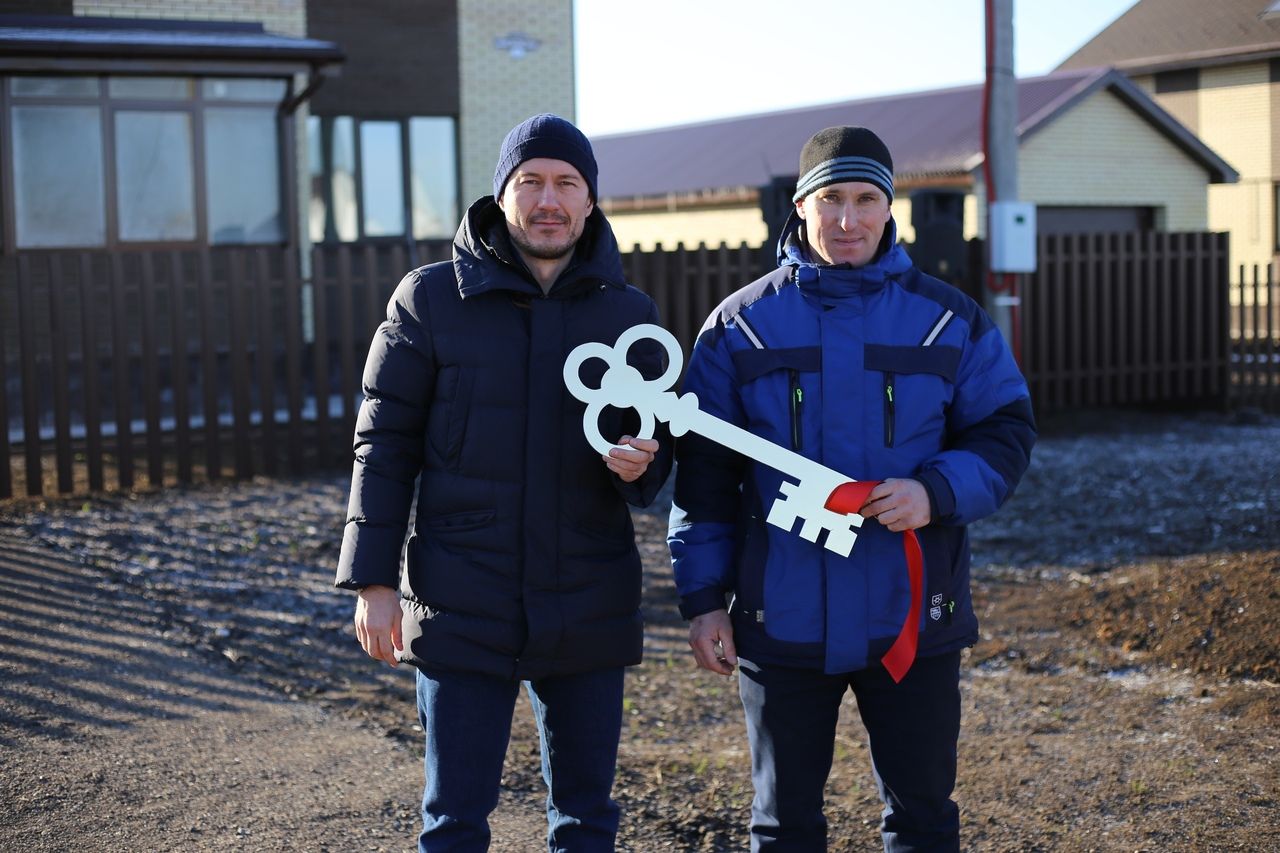 Новоселье 2020. Мостовик Алексеевск. ООО Мостовик Алексеевское. Рустем Валиев Мостовик. Поселок Мостовик Миша Кузнецов.