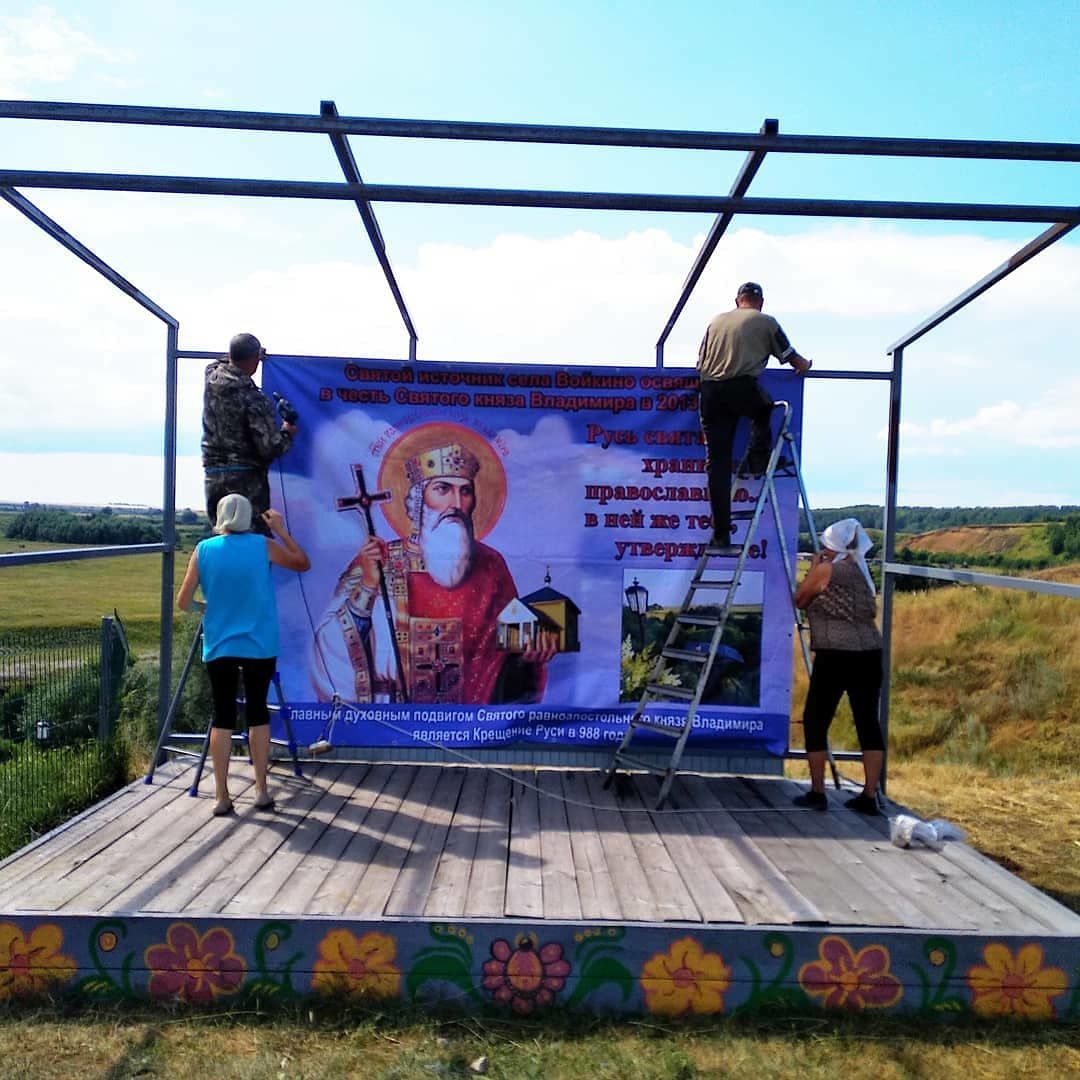 В Войкинском поселении жители активно благоустраивают свои села