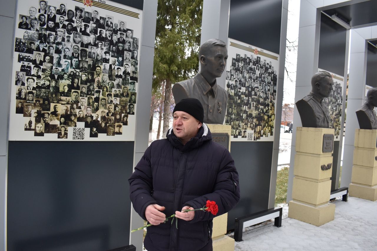 В Алексеевском почтили память Героев Отечества
