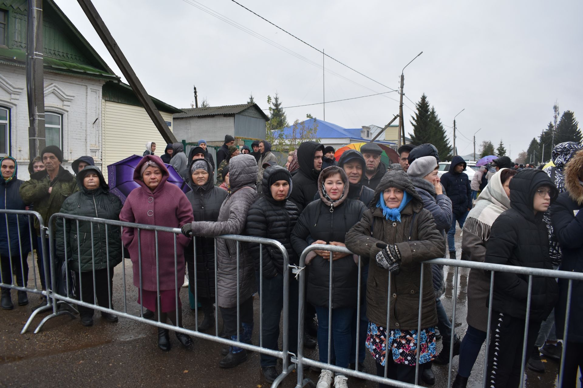 Глава Алексеевского района напутствовал мобилизованных перед отправкой в Казань