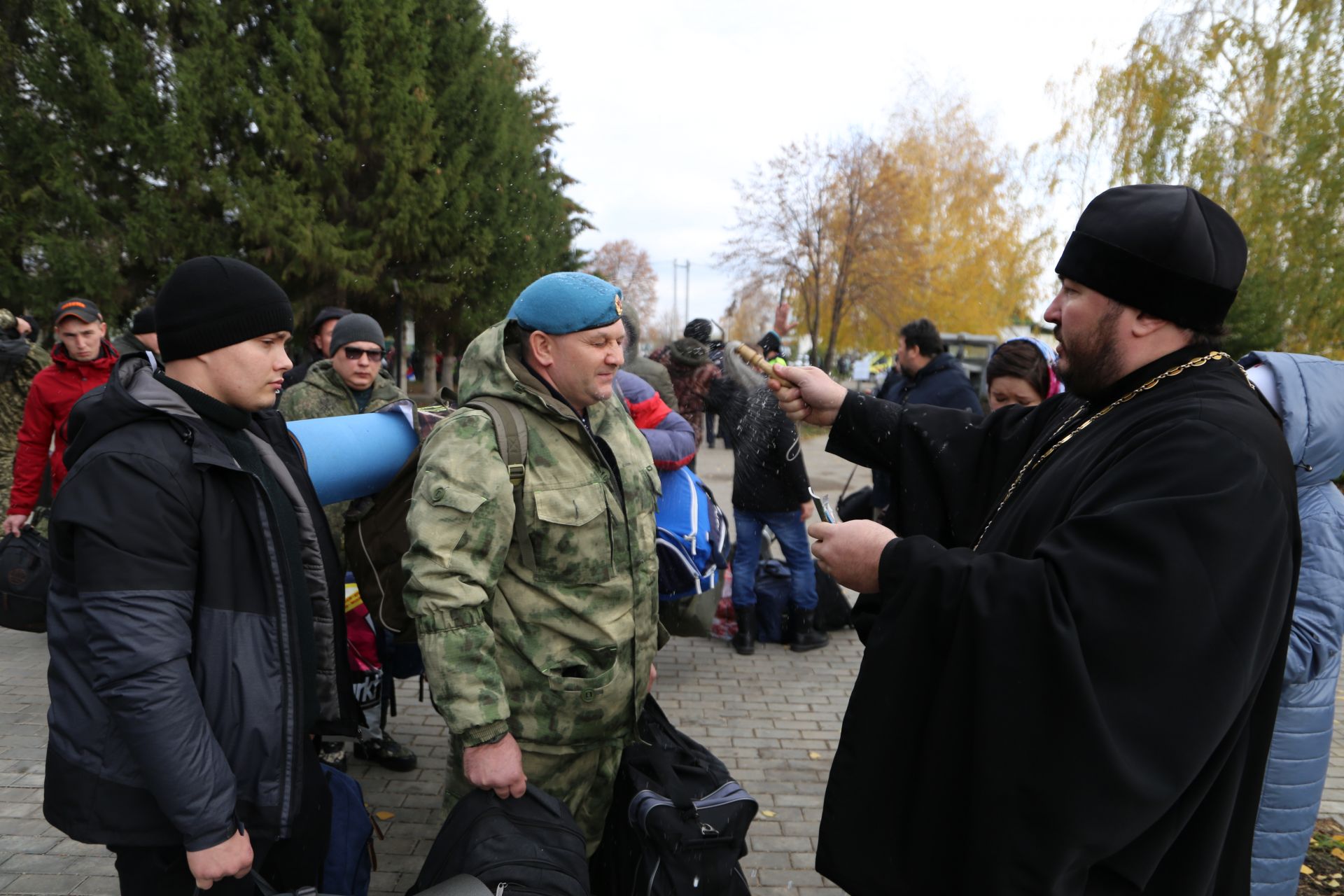 В Алексеевском проводили на учебный полигон четвертую команду мобилизованных