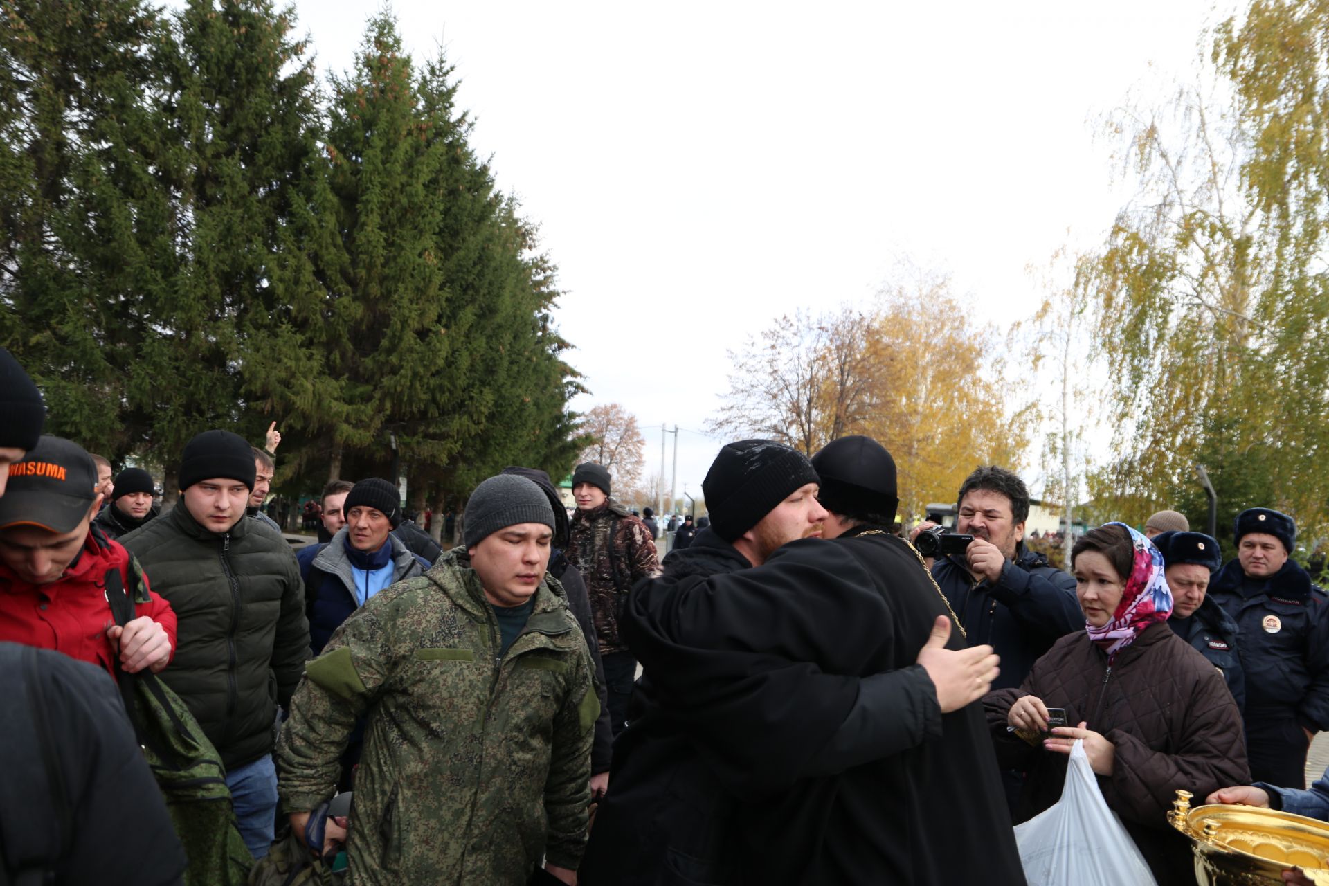 В Алексеевском проводили на учебный полигон четвертую команду мобилизованных