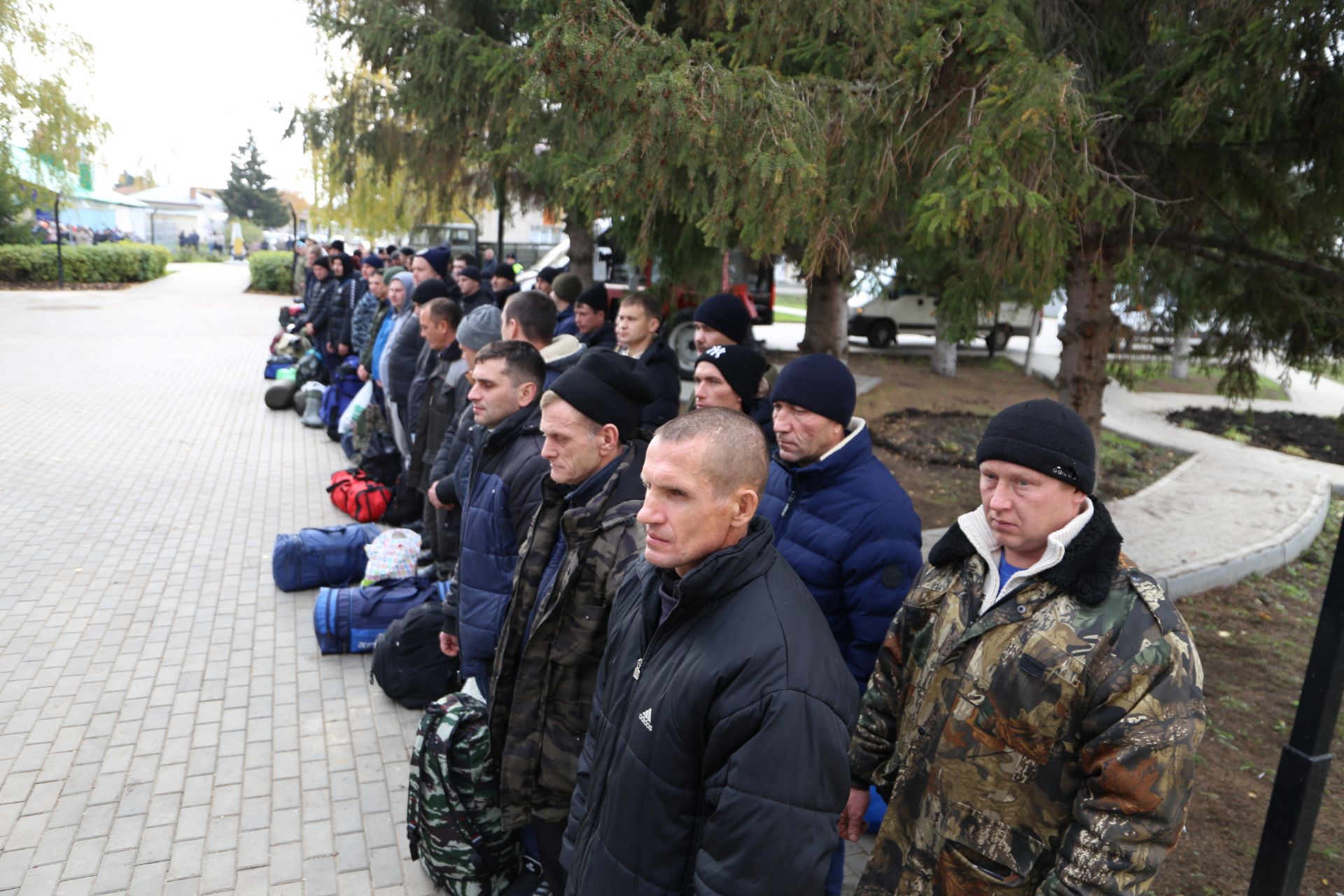 В Алексеевском проводили на учебный полигон четвертую команду мобилизованных