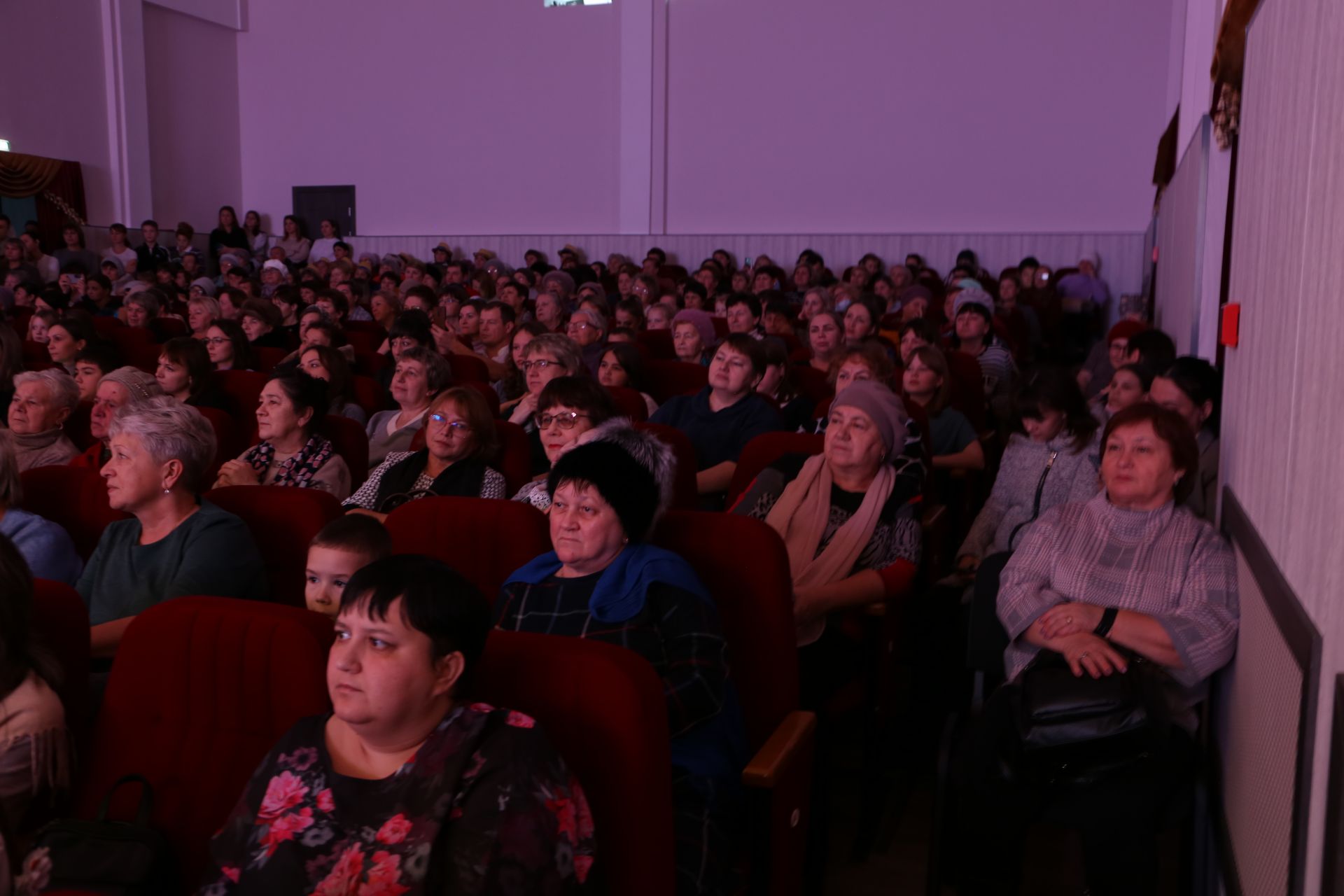 В Алексеевском прошел концерт для мам