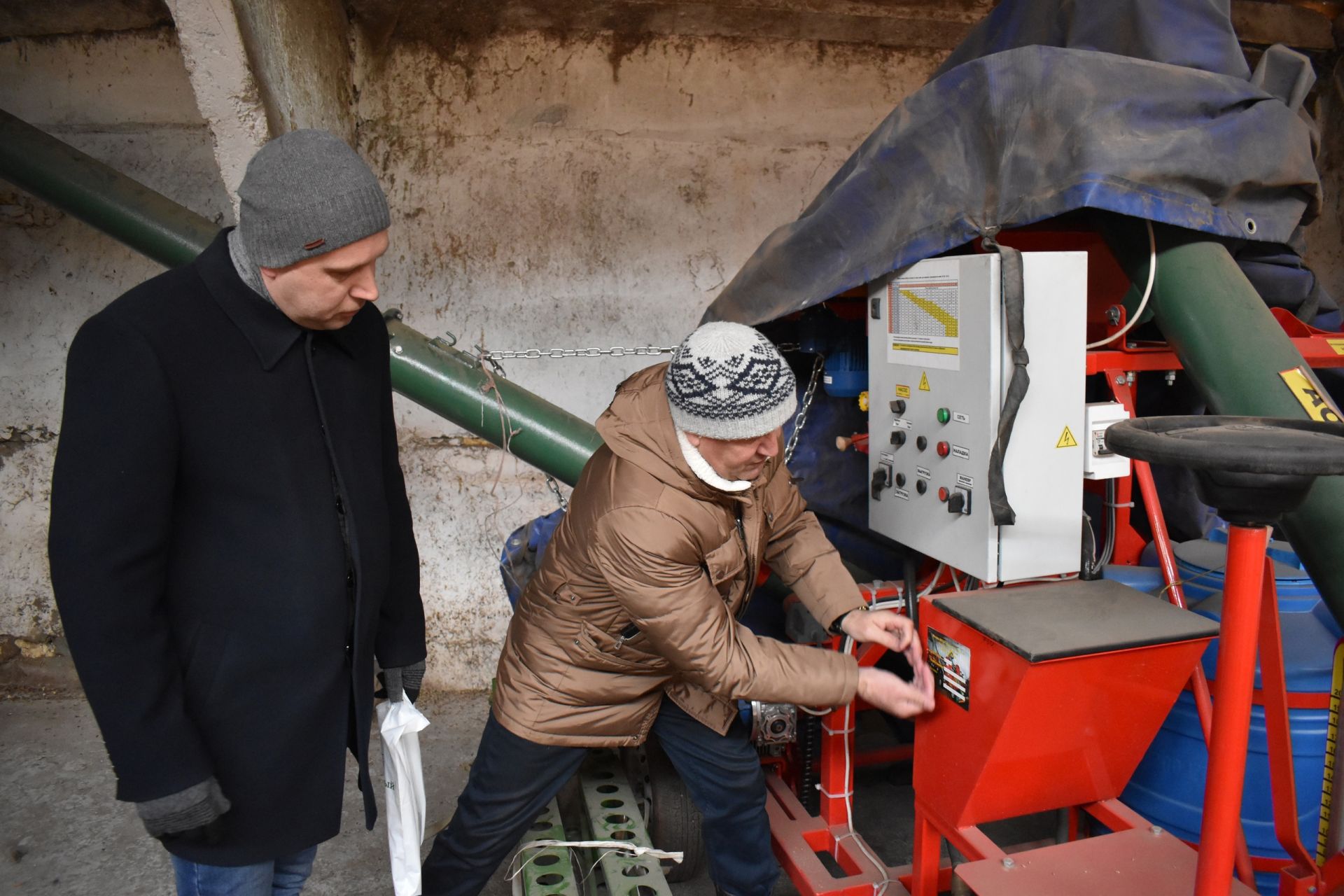 В Алексеевском районе оценили готовность техники к весенне-полевым работам