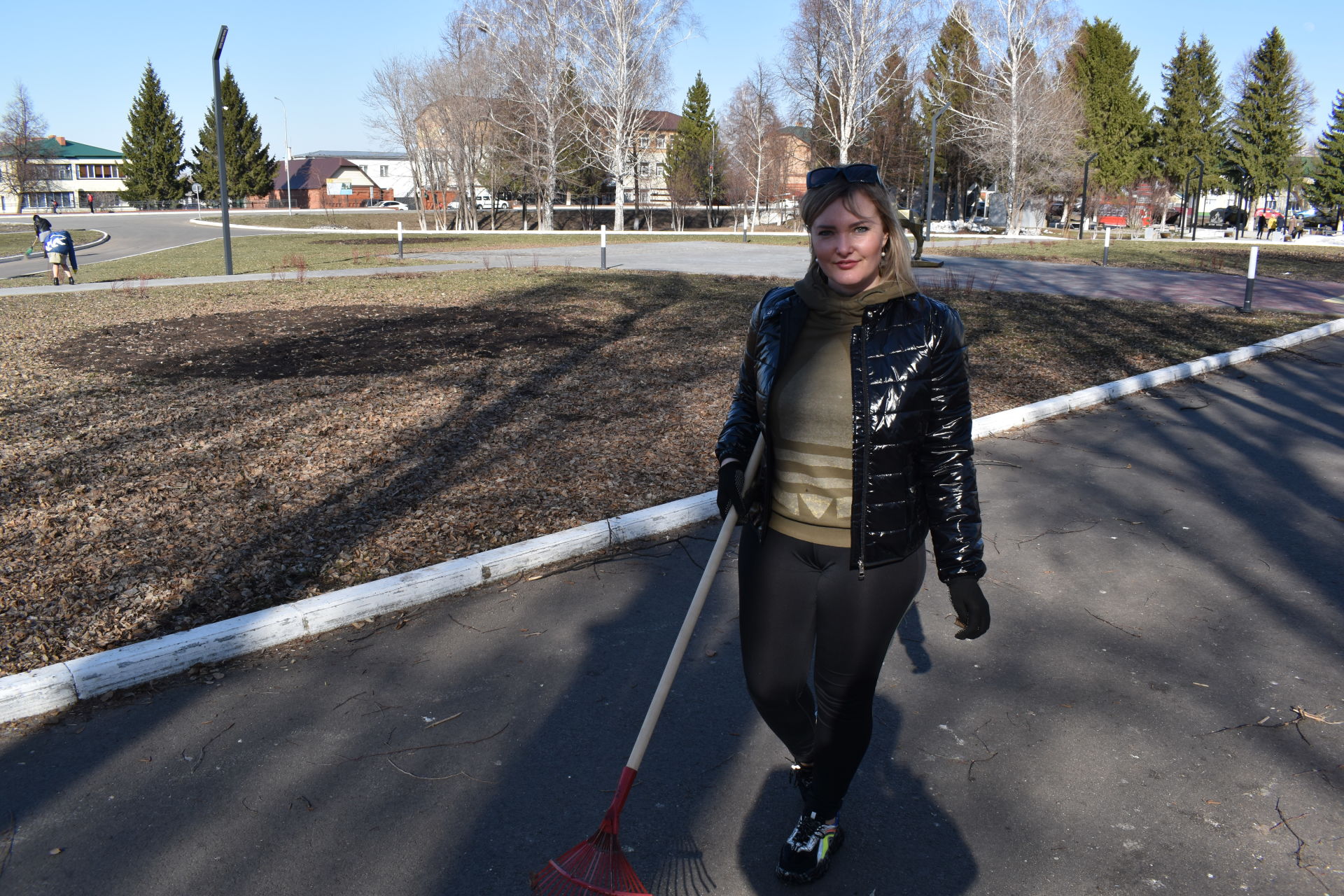 Фоторепортаж: алексеевцы навели порядок в центре поселка