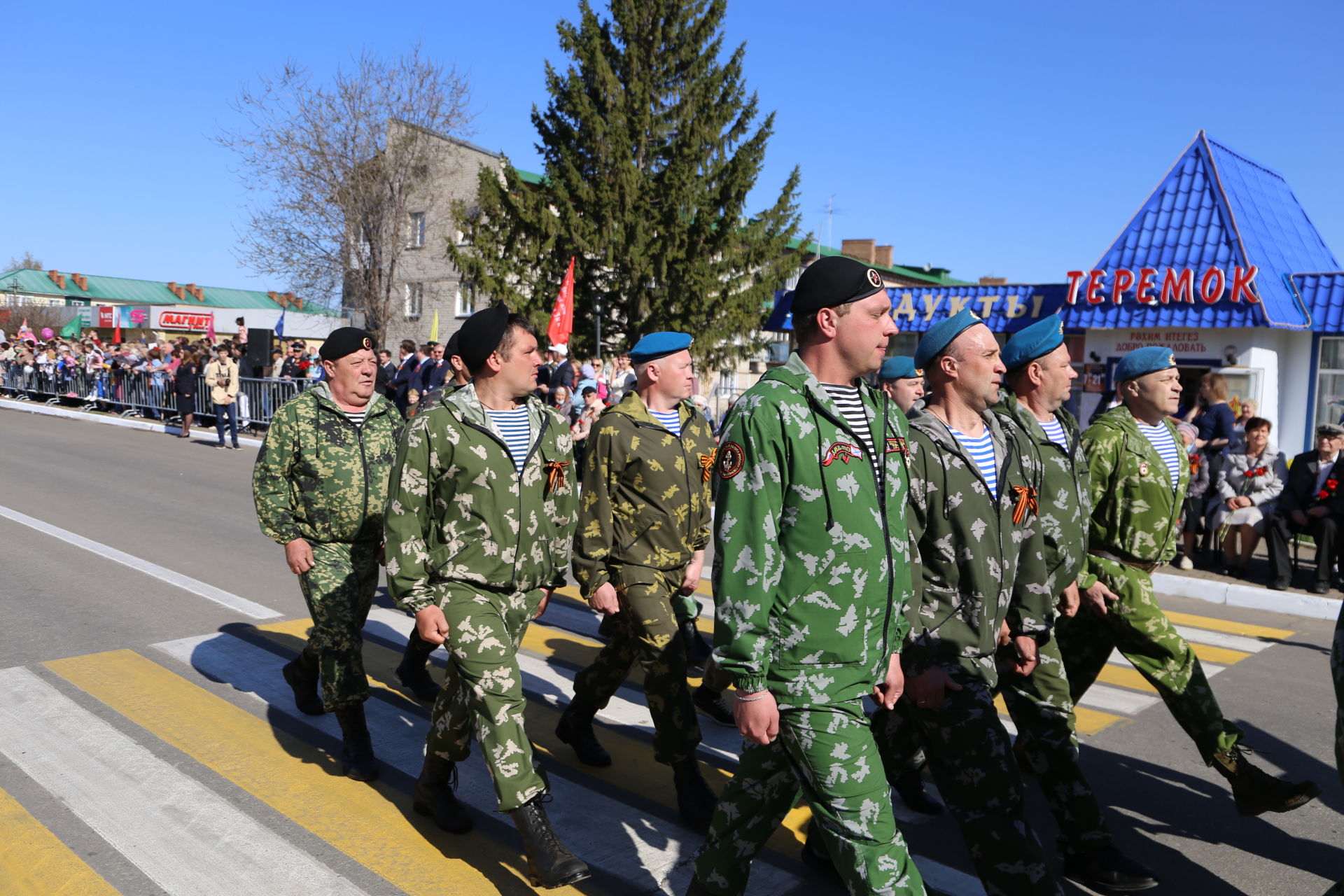 В Алексеевском состоялся парад Победы