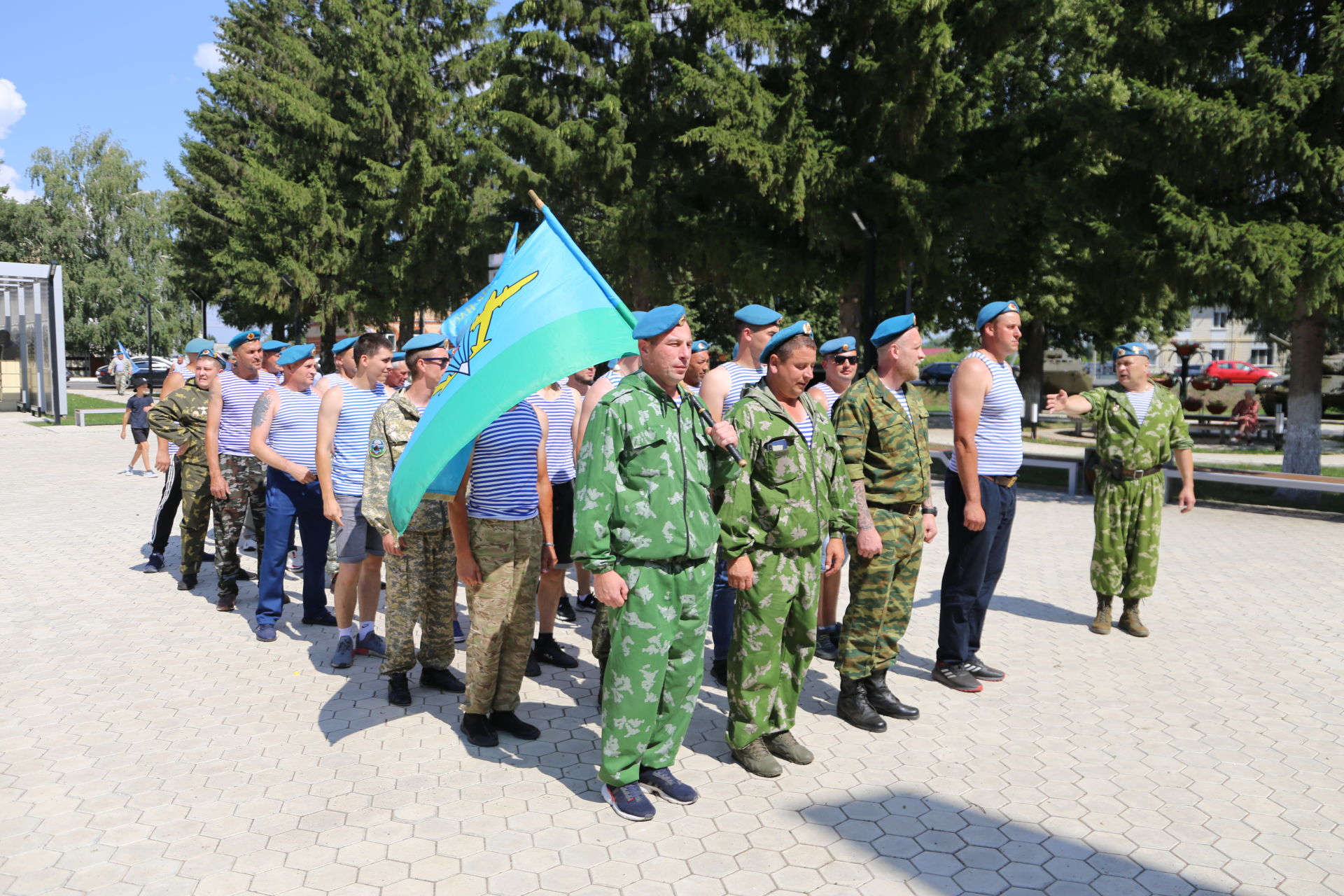 Алексеевские десантники почтили память павших в годы Великой Отечественной войны