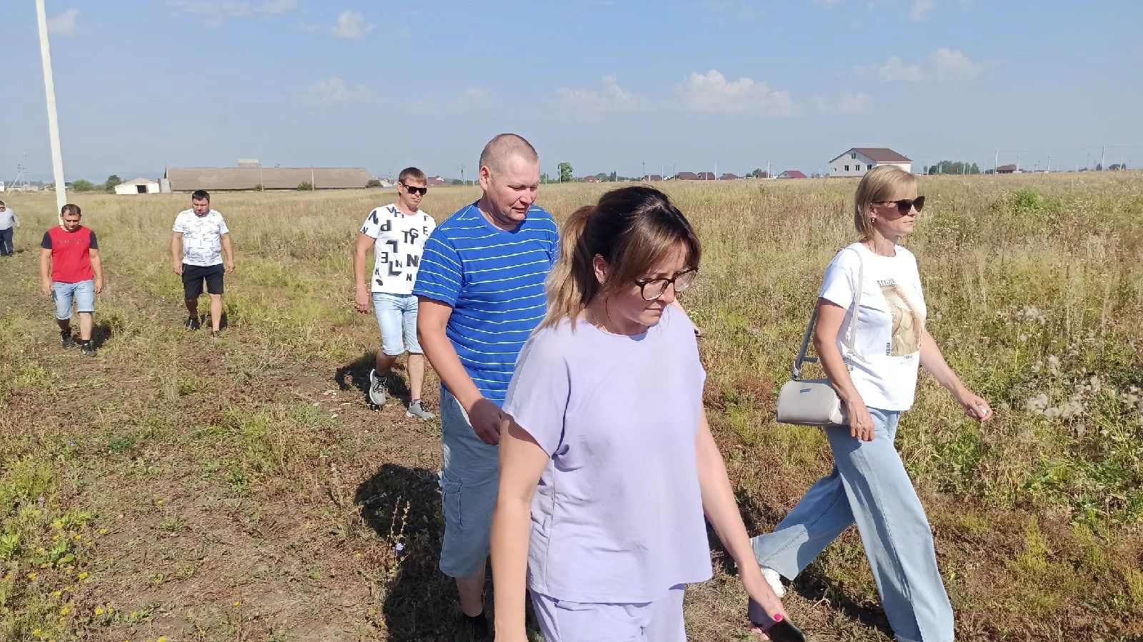 Многодетные семьи Алексеевского района распределили землю