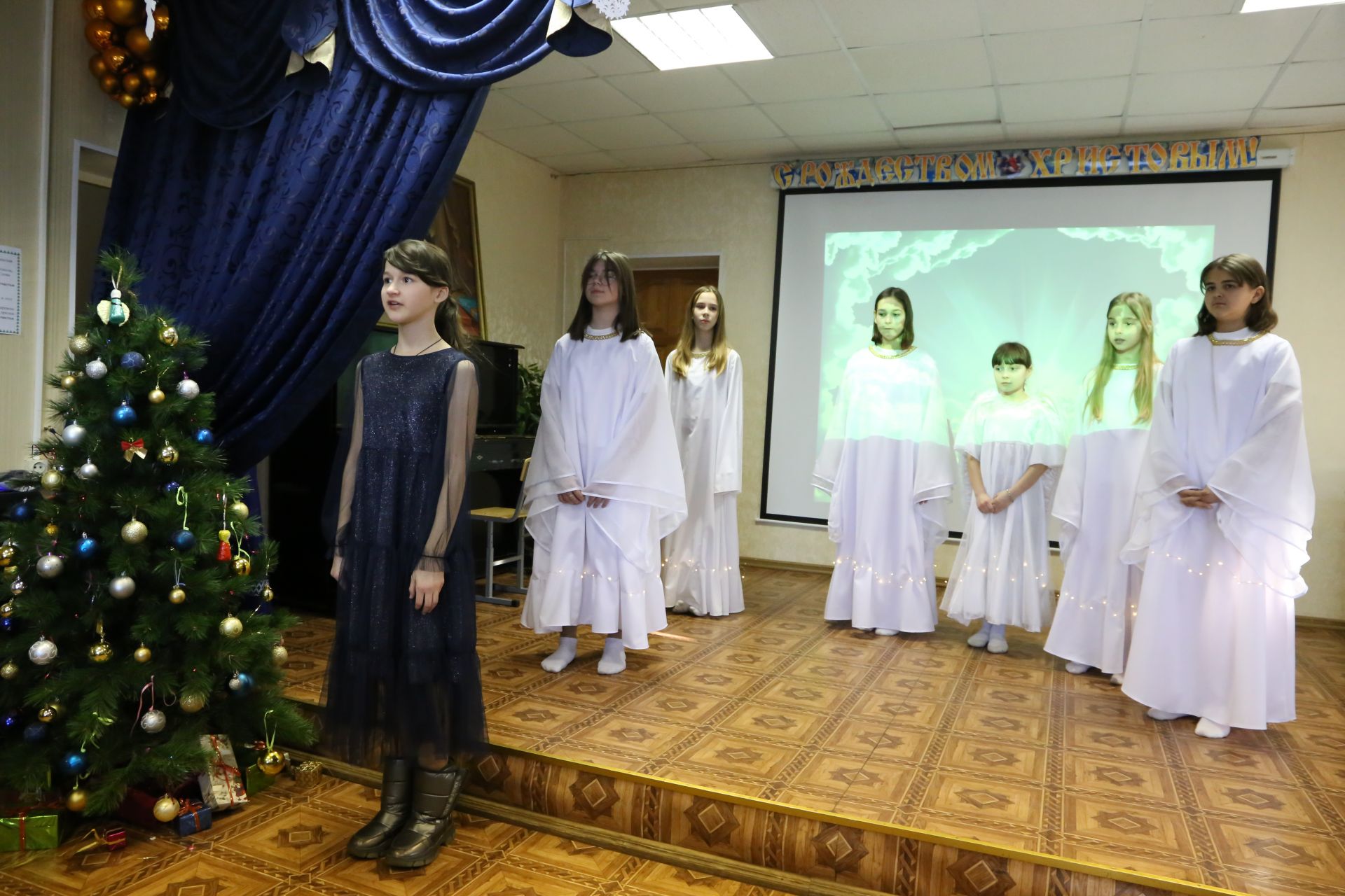 В алексеевской воскресной школе прошел рождественский концерт