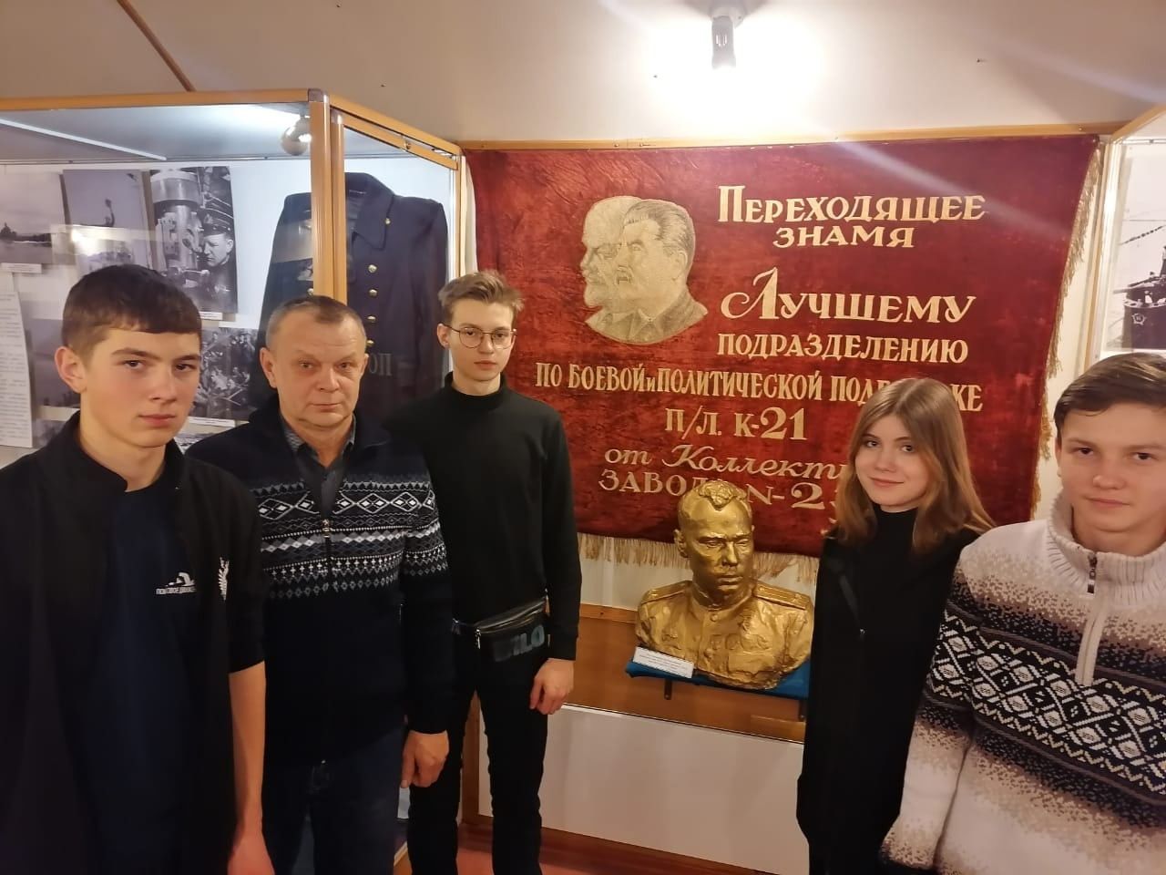 Юнармейцы Билярска побывали на катере и подводной лодке Северного флота