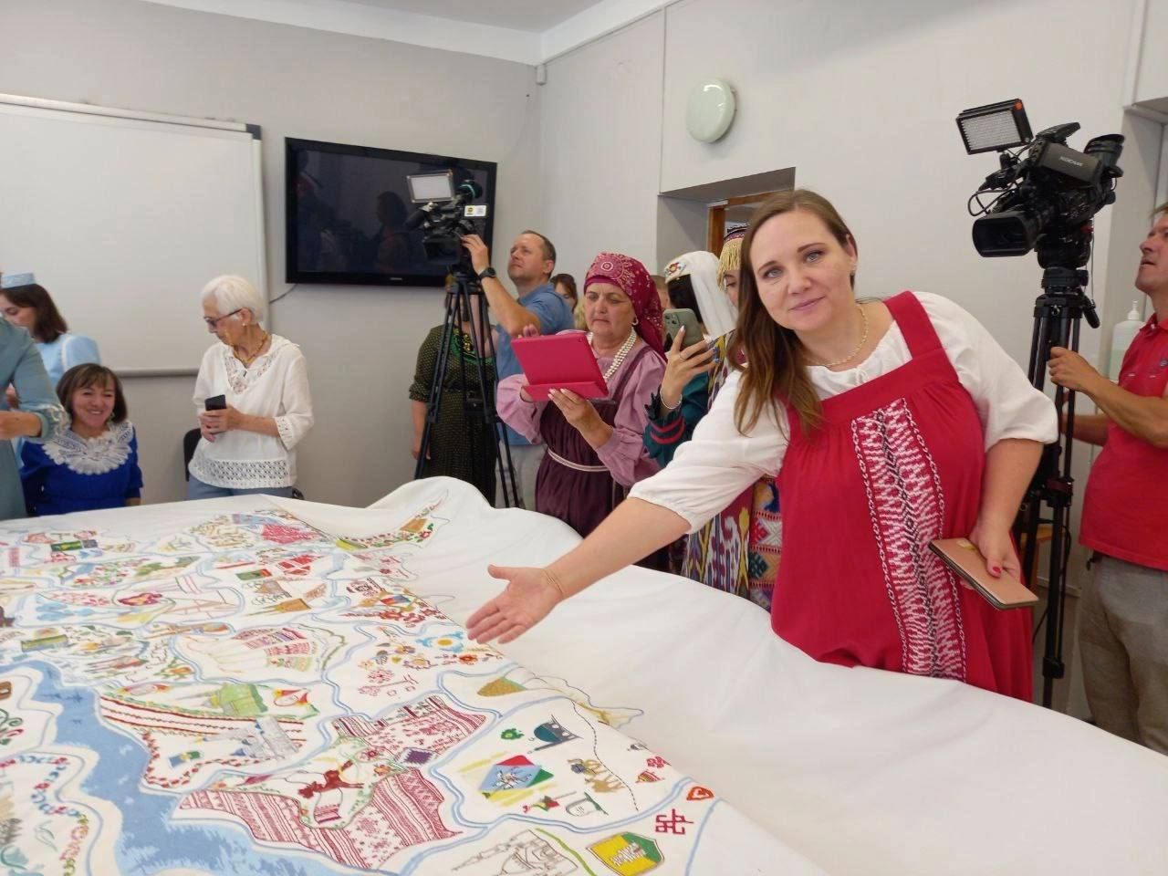 Преподаватель Алексеевской детской школы искусств стала лауреатом II Всероссийского фестиваля-конкурса самодеятельного-художественного творчества, среди сельских учреждений культуры «Таланты Российской провинции»!
