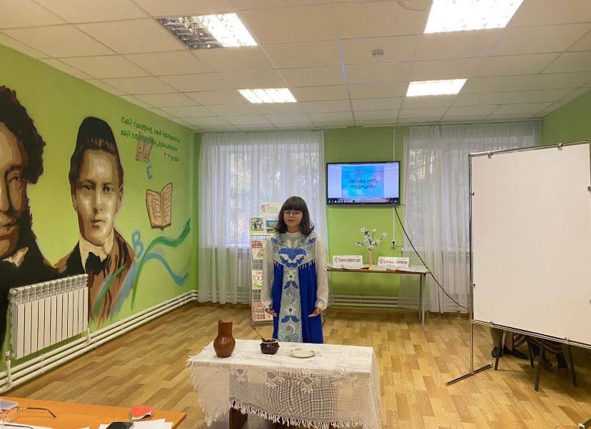 В Центральной библиотеке прошел XXI районный конкурс «Живая нить традиций»