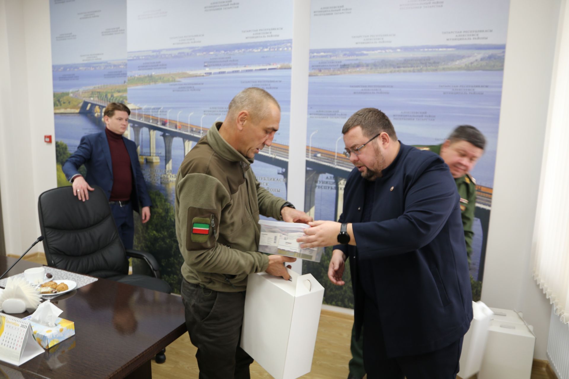 Глава Алексеевского района встретился с мобилизованными прибывшими в отпуск
