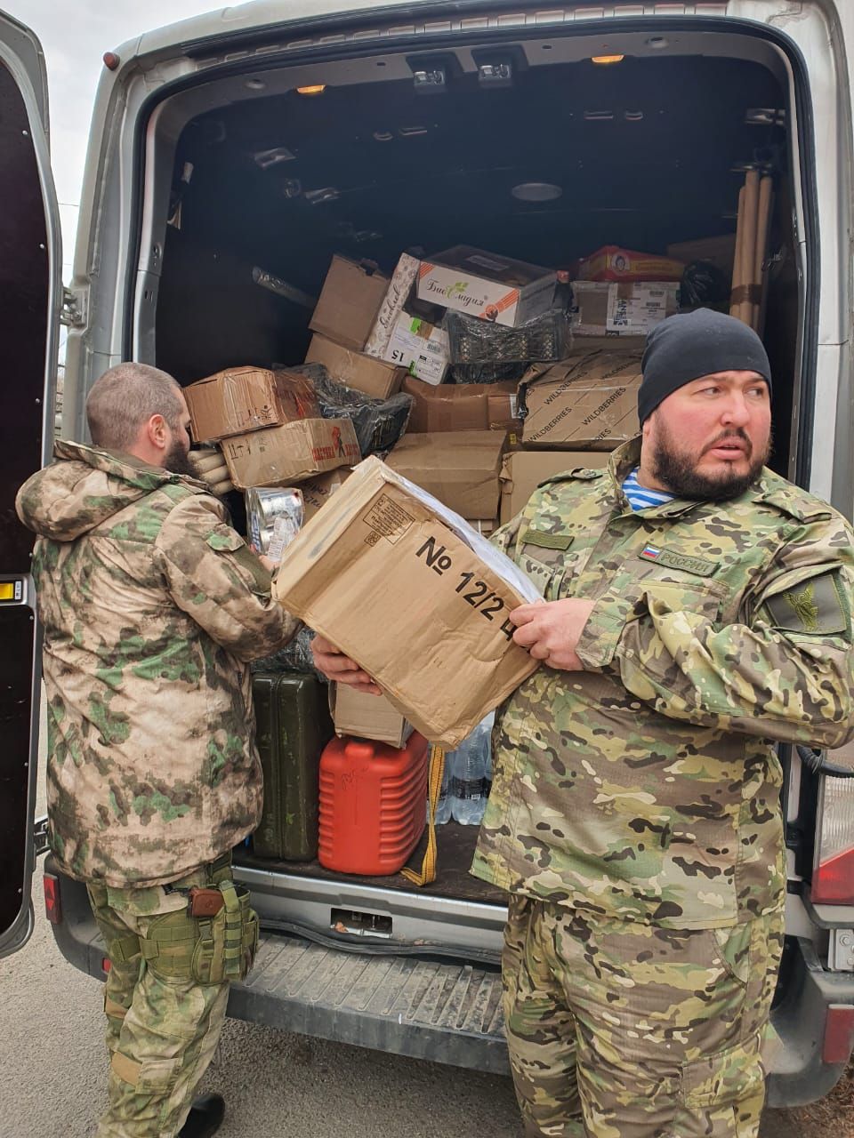 Священнослужители отправились в Донецк для передачи гуманитарного груза