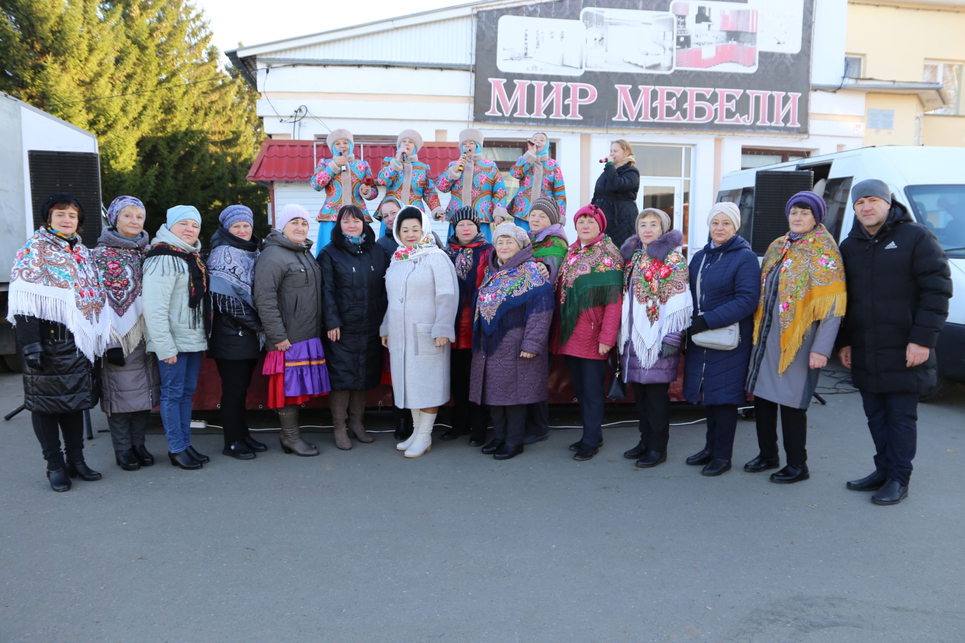Свежие овощи, угощения и подарки: в Алексеевском прошла сельскохозяйственная ярмарка
