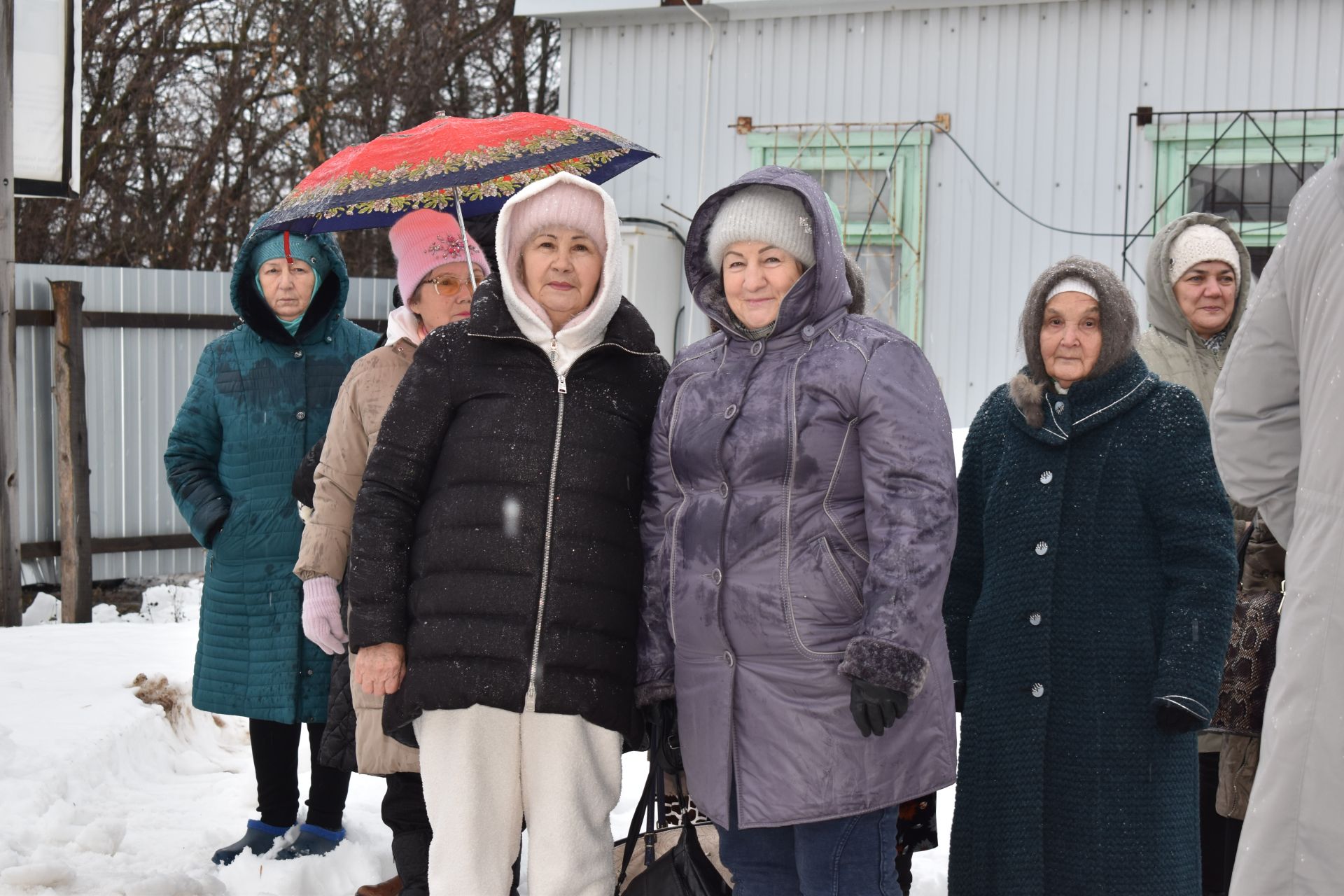 В Алексеевском установили полумесяц на минарет строящейся мечети