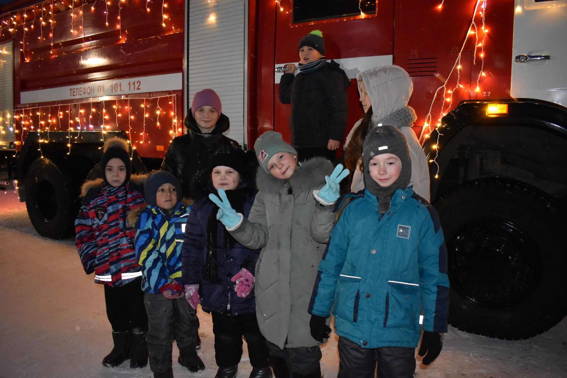 Алексеевские спасатели навестили детей из приюта «Забота»