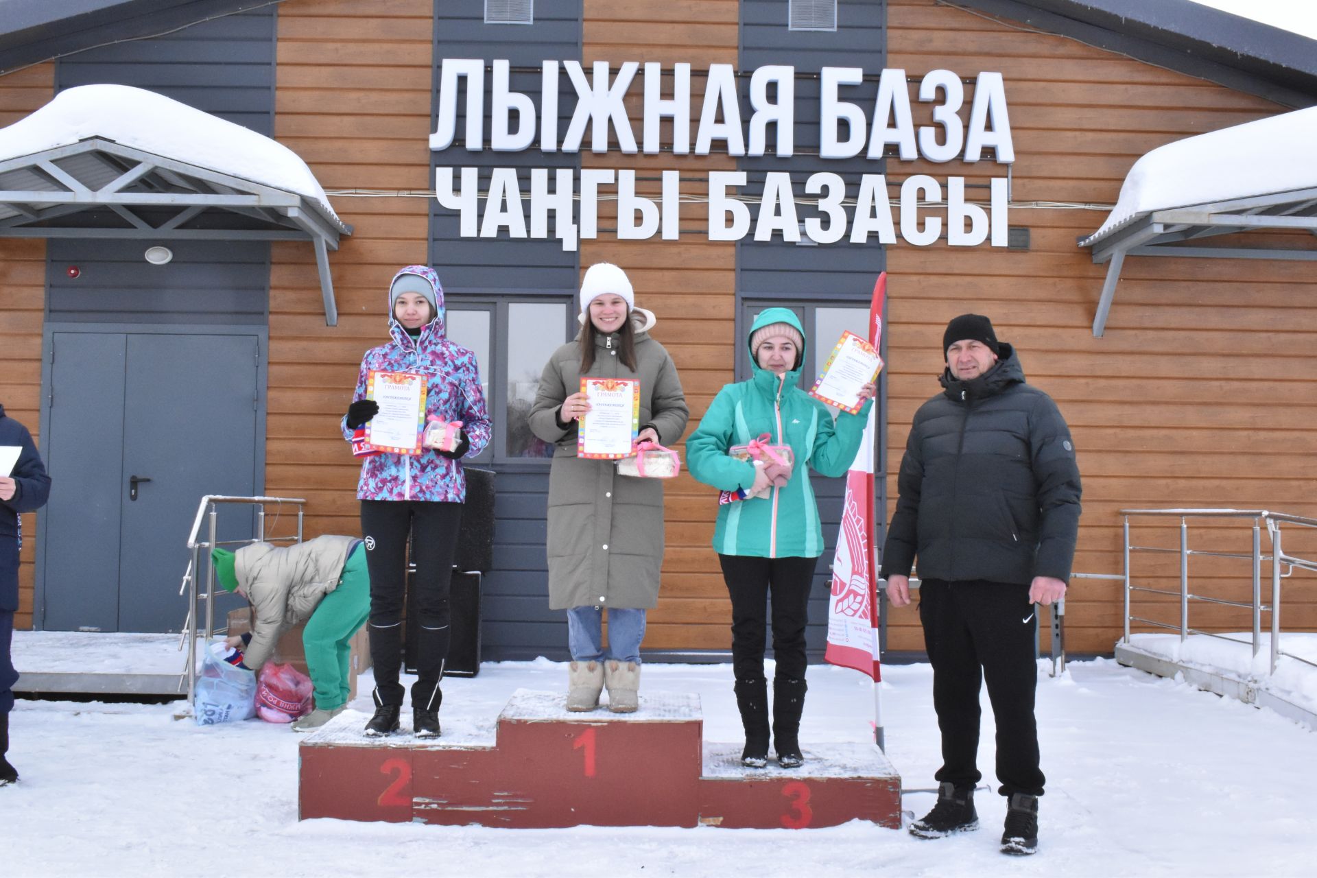 Около двухсот пятидесяти алексеевцев приняли участие в «Лыжне России»