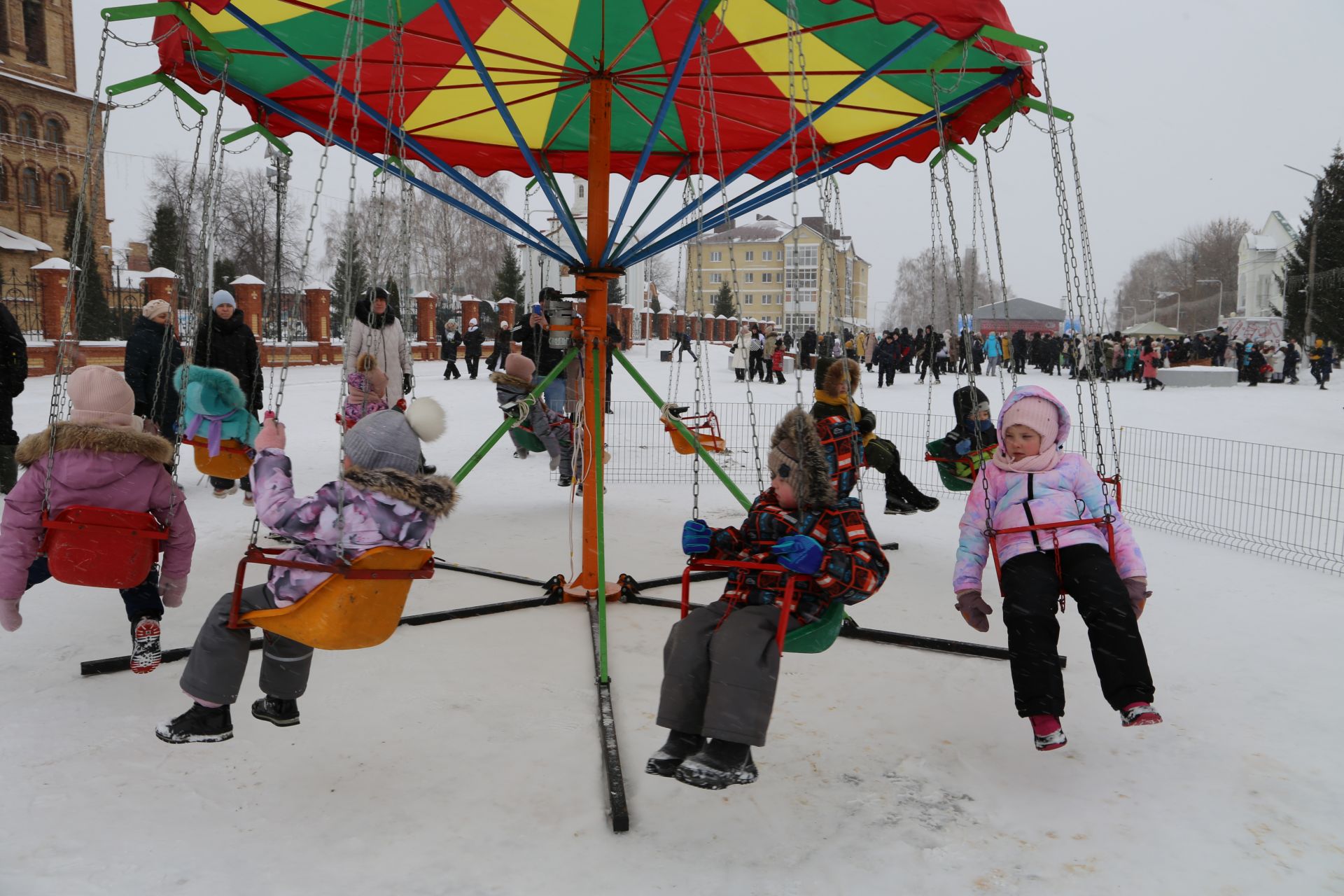Алексеевцы весело и задорно проводили зиму