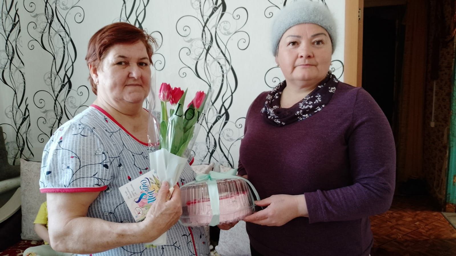 Мам и жён алексеевских мобилизованных поздравили с Международным женским днем