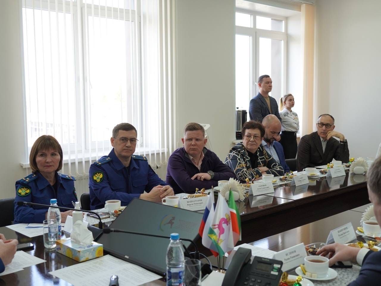 Исполняющий обязанности прокурора РТ Алексей Заика отметил позитивный предпринимательский климат на территории Алексеевского района