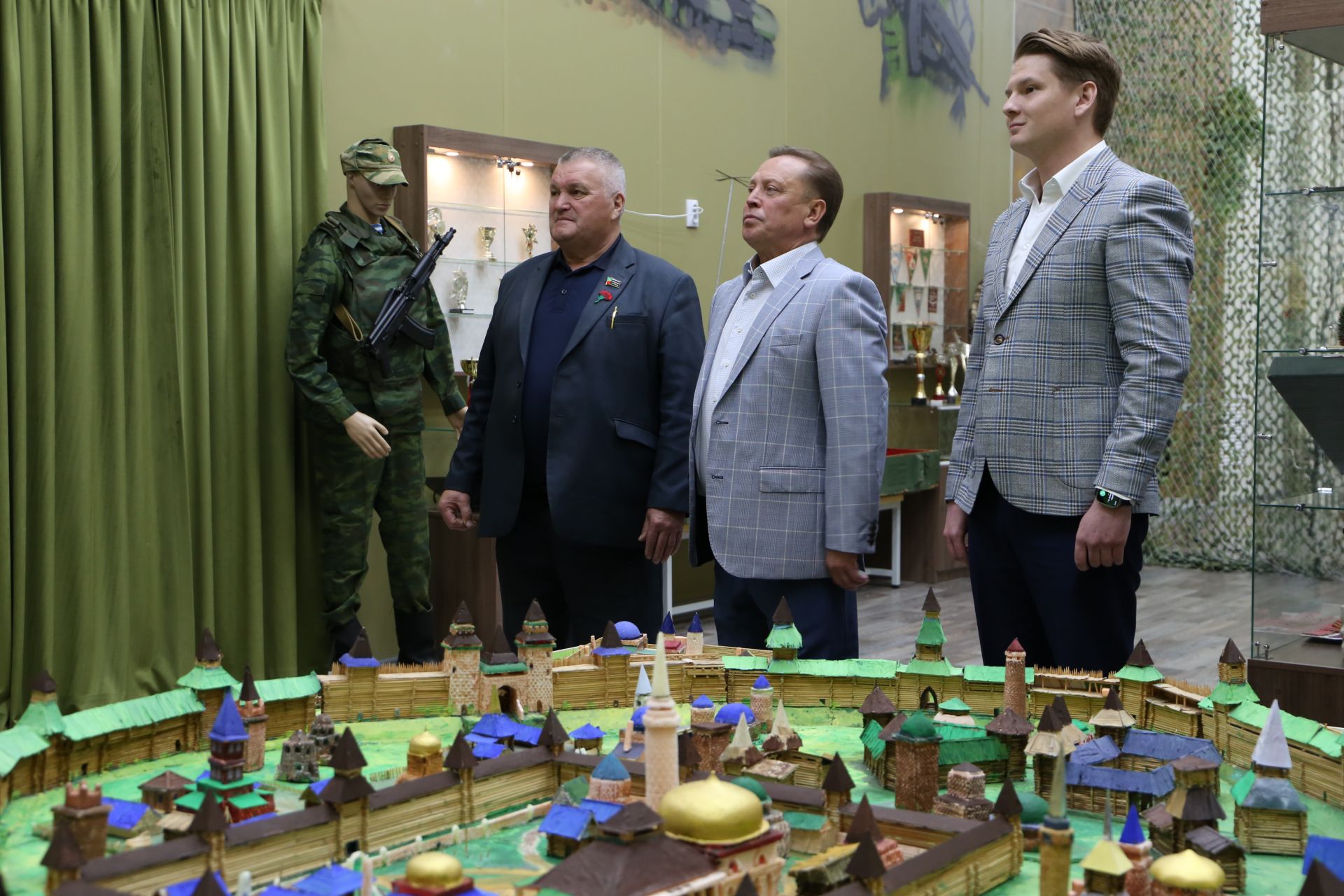 Алексеевский район с рабочим визитом посетил депутат Госдумы Айдар Метшин