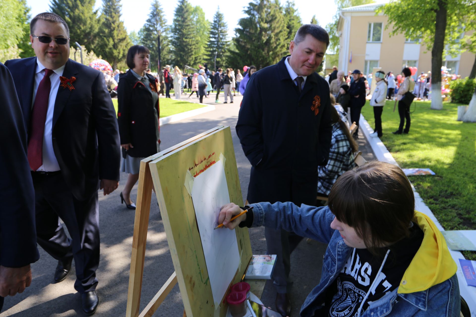 Фоторепортаж: торжественный митинг в Алексеевском в День Победы