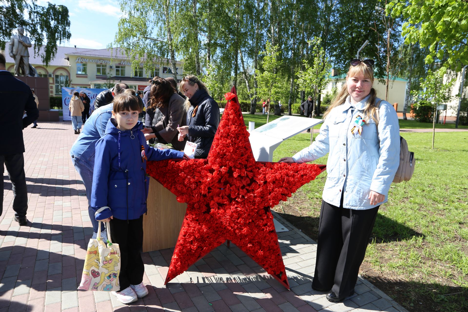 Фоторепортаж: торжественный митинг в Алексеевском в День Победы