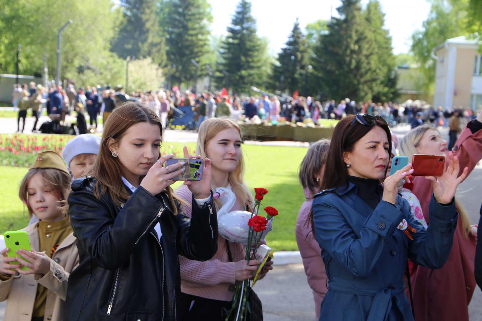 Фоторепортаж: торжественный митинг в Алексеевском в День Победы